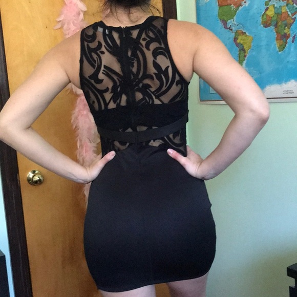 Mini Black Dress 👗 - Picture 3 of 3